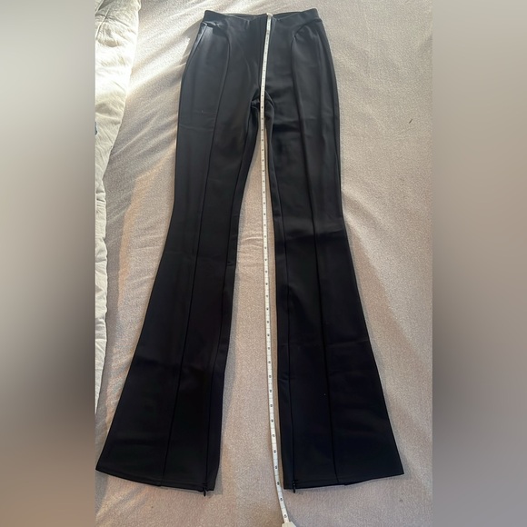 ALO High -Waist 7/8 zip It Flare legguin Size XS Black - Picture 14 of 14